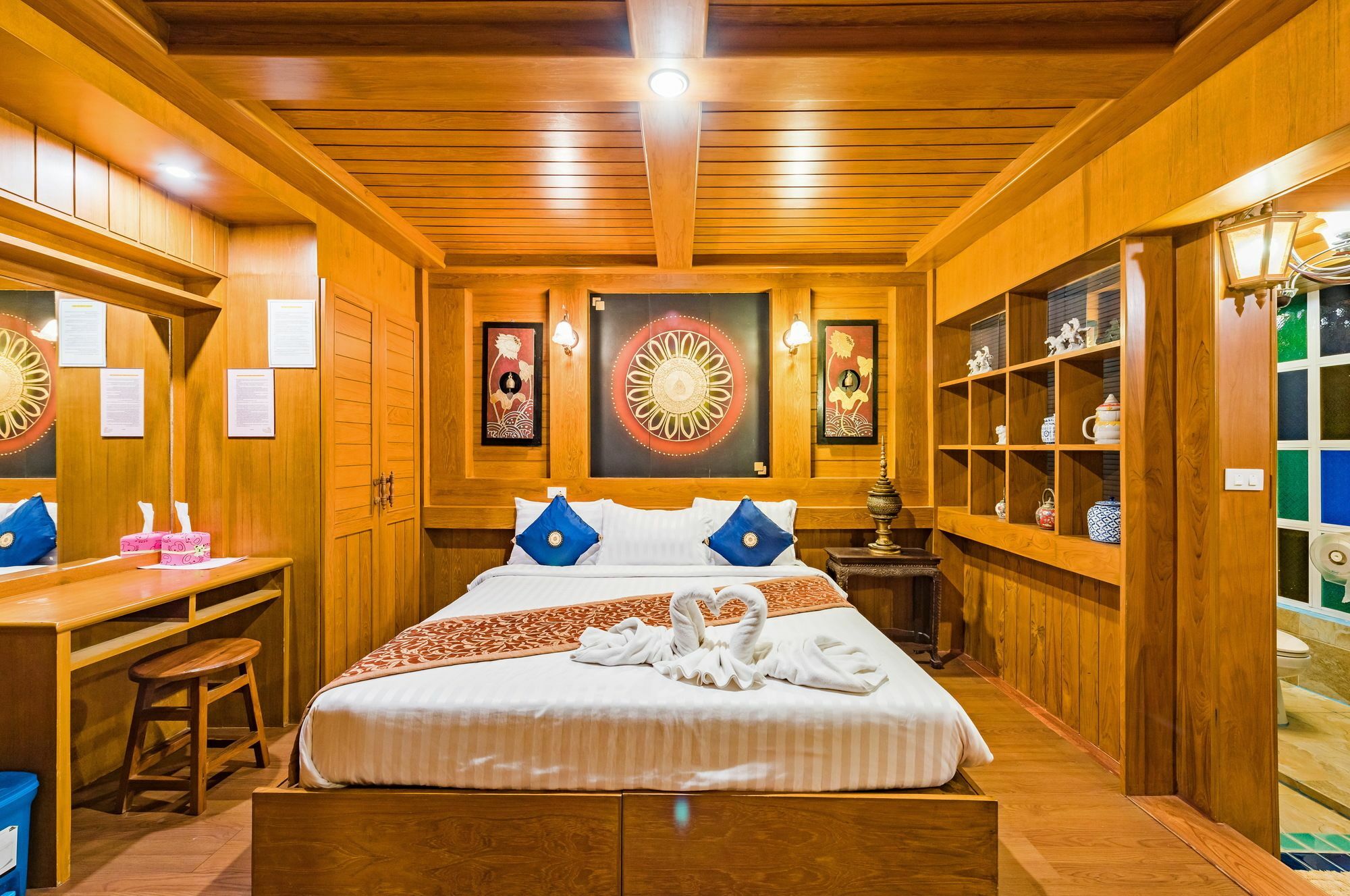 Baan Ratchapruek Villa Phuket Exterior photo