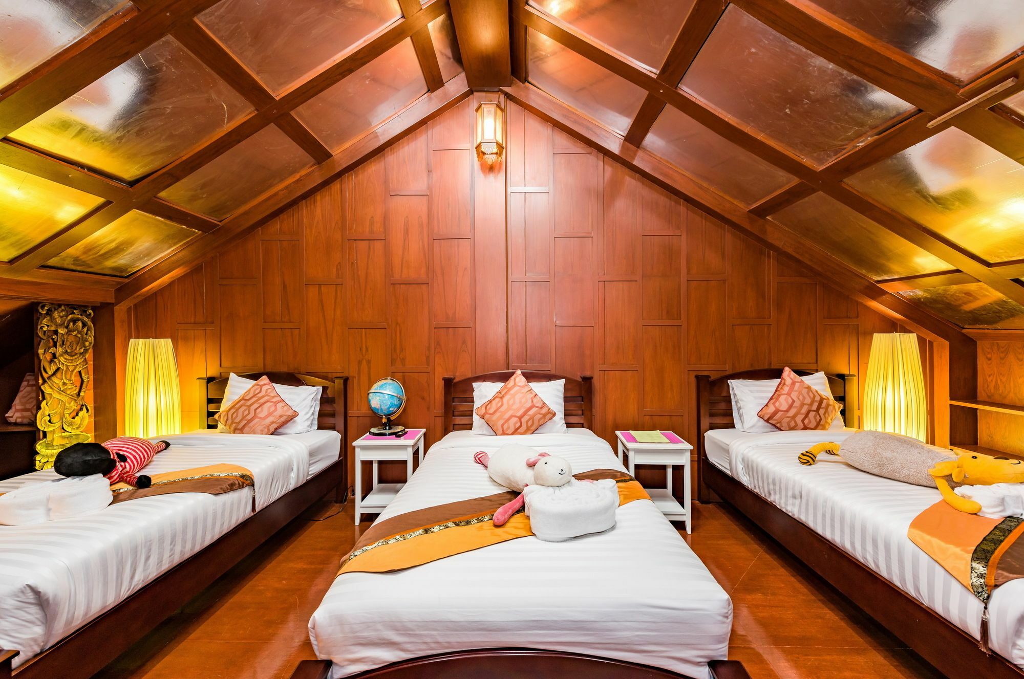 Baan Ratchapruek Villa Phuket Exterior photo