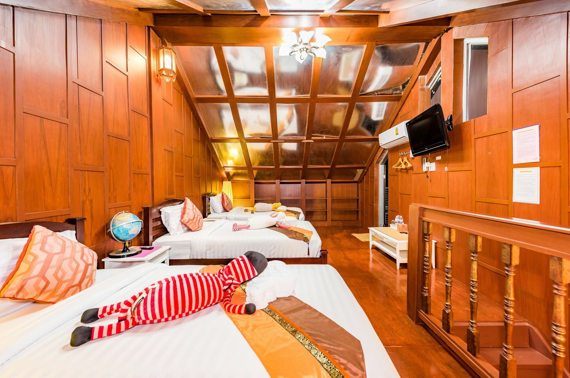 Baan Ratchapruek Villa Phuket Exterior photo